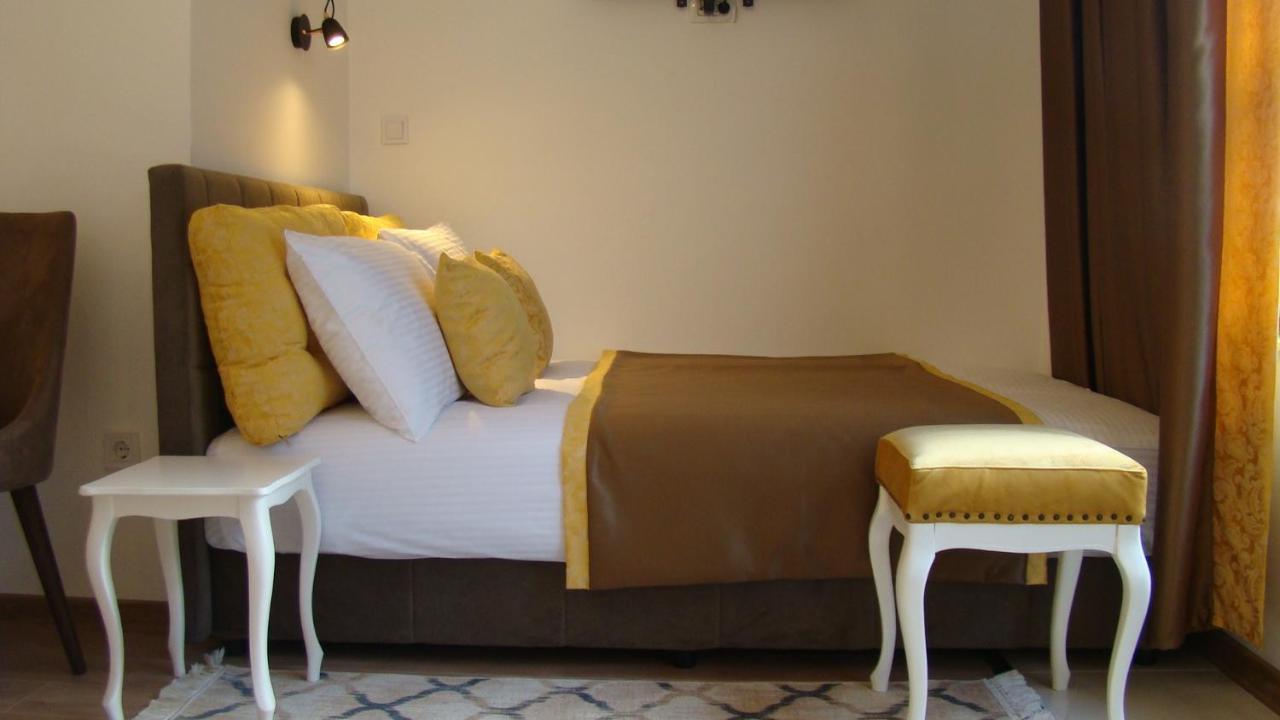 Gagovic Apartment เซทินเจ ภายนอก รูปภาพ